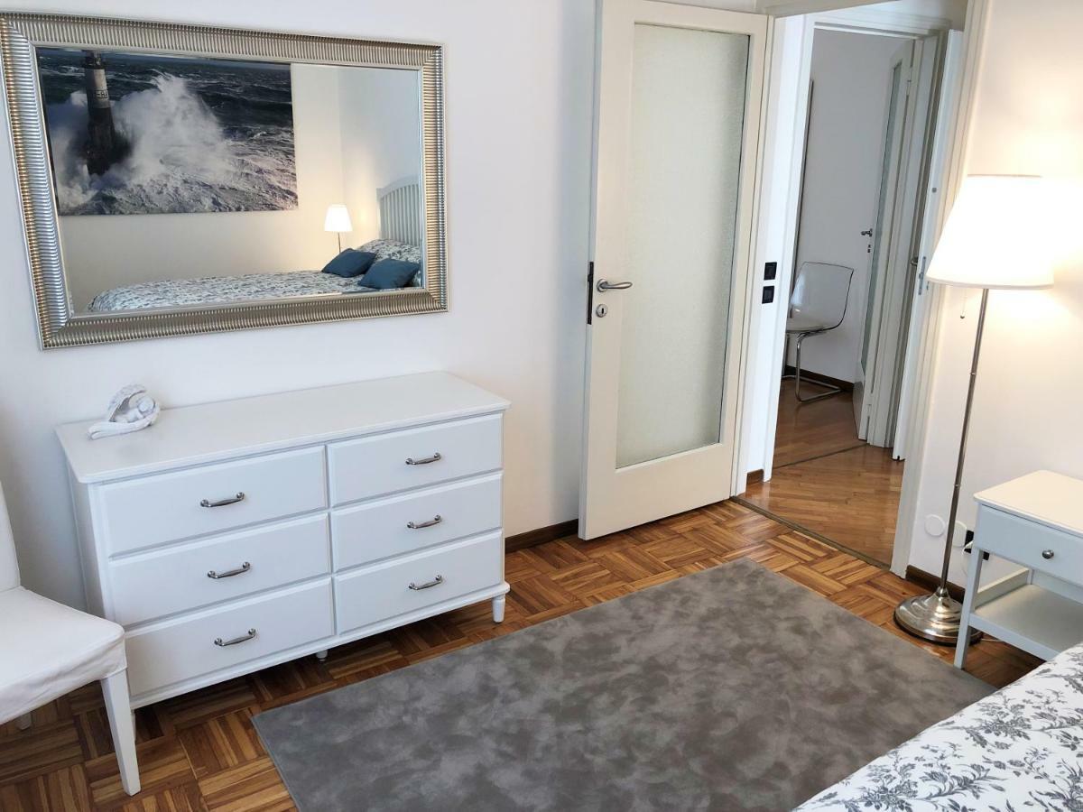 Gg Mentana Rooms Комо Екстериор снимка
